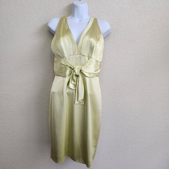 Lime Green Sleeveless V-Neck Sheath Cocktail Dress Small Bow Tie At Waist Soft - Picture 1 of 2